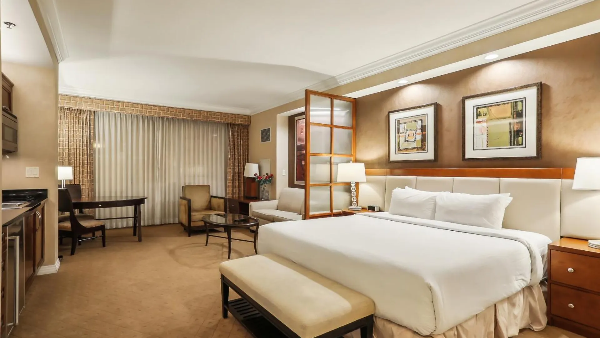 Aparthotel Mgm Signature Deluxe Balcony Strip View Suite Las Vegas United States